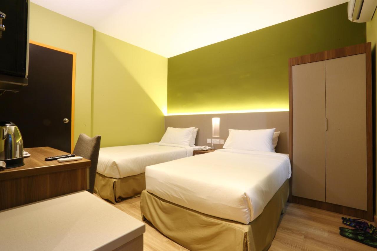Capital O 9010 Yee Hotel Джохор-Бару Екстер'єр фото